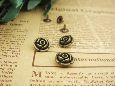 義烏市珍博服裝輔料 專業批發金屬帽釘，廠家直銷，品質保證