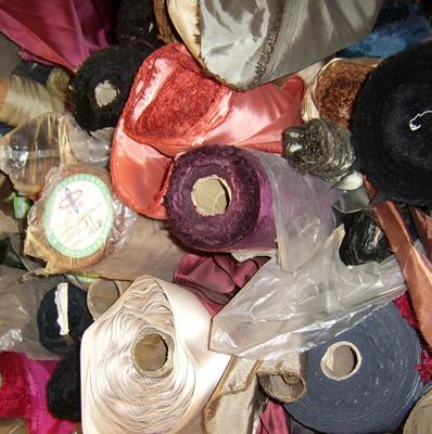 義烏花邊回收 告別積壓庫(kù)存，擁抱循環(huán)未來(lái)，專(zhuān)業(yè)回收與輔料銷(xiāo)售雙軌并行